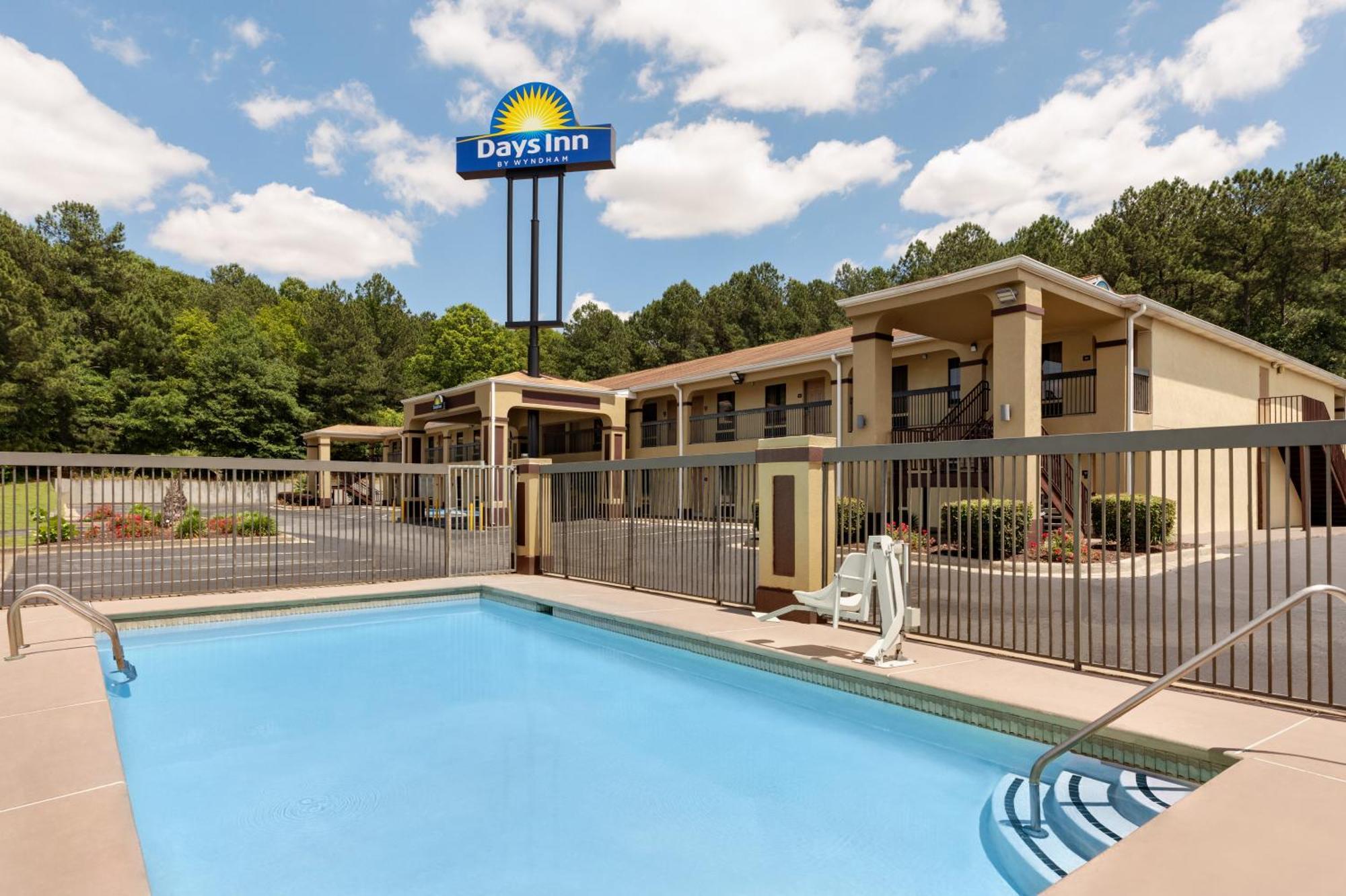Days Inn By Wyndham Covington Esterno foto
